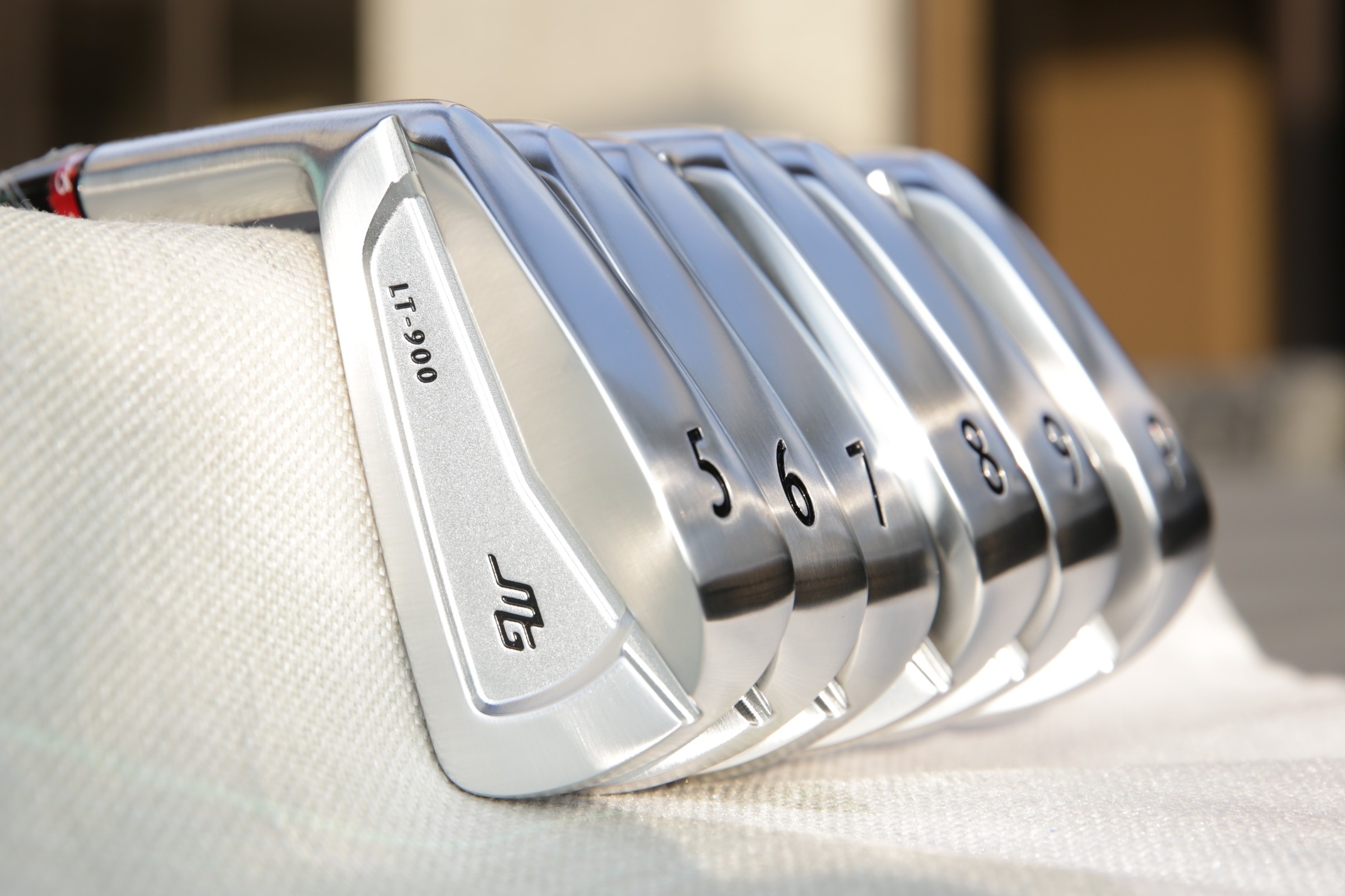 Miura LT-900 (LEFT HAND)
